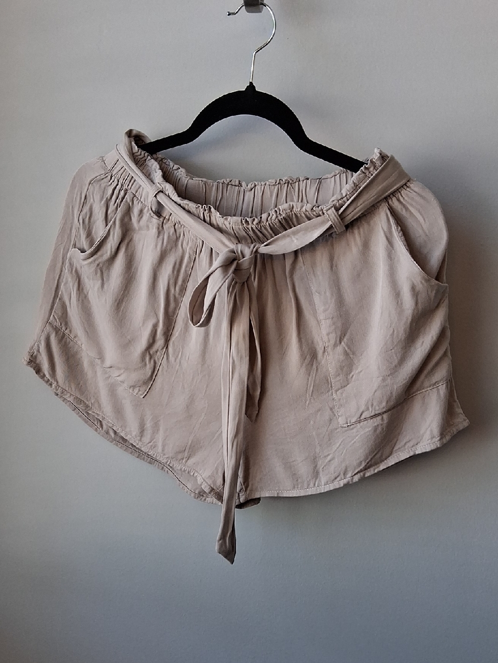 Shinestar High-Waist Tie-Belt Shorts in Light Taupe